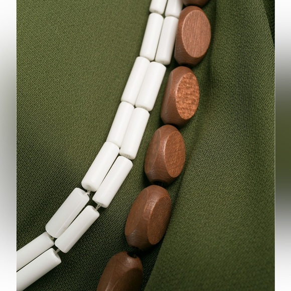 New with tags Jacquemus viscose halter top with attached beading. Size 40/medium - Picture 11 of 16